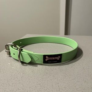 Smoochy poochy collar 16-22in